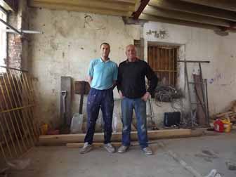 Asa and Jim stop for a photo shoot.